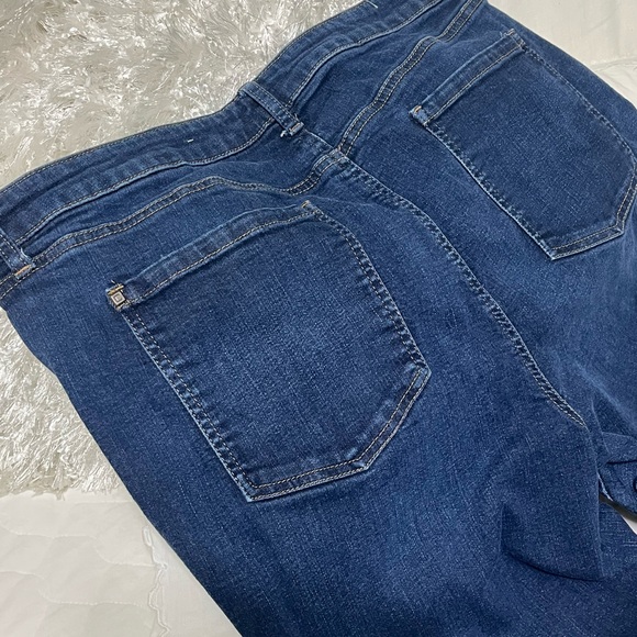 Chicos Size 3 (16R) Jeans - Picture 4 of 6